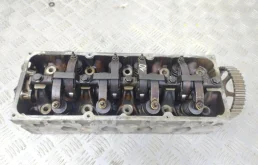 ГБЦ для Renault Logan 2008 года на фотографиях