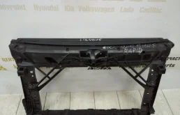 Панель радиатора (телевизор) для Skoda Rapid 2012 года на фотографиях