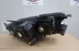 Усилитель переднего бампера для Mitsubishi Pajero Sport 2016 года на фотографиях