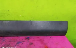 Молдинг двери передний правый для Audi Q7 2009 года на фотографиях