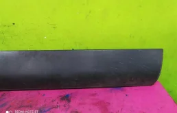 Молдинг двери передний правый для Audi Q7 2009 года на фотографиях