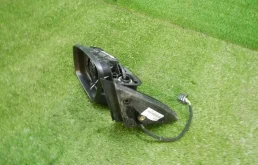 Стекла и зеркала для Skoda Rapid 2018 года на фотографиях