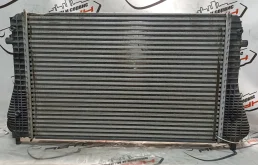 РАДИАТОР ИНТЕРКУЛЕРА AUDI VOLKSWAGEN SEAT SKODA 1K0145803A  DY295Z