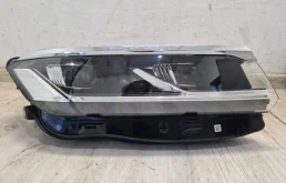 Фара правая для Volkswagen Touareg III (CR) 2018+