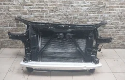 Телевизор с радиаторами Audi Q7 2012 4L