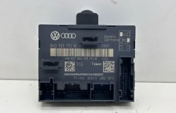 Блок управления двери Audi Q5 8R