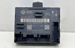 Блок управления дверьми Audi Q7 2012 4L