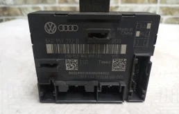 Блок управления дверьми Audi A4 2008 B8