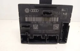 Блок управления дверьми Audi A4 2014 B8