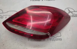 Фонарь задний правый Mercedes-Benz