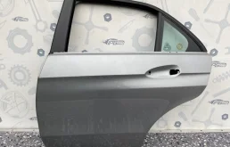 Дверь задняя левая Mercedes-benz 2013 W212