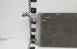 Радиатор кондиционера для Skoda Rapid 2017 года на фотографиях