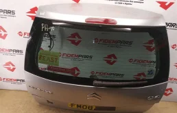 Двери для Citroen C4 Picasso 2008 года на фотографиях