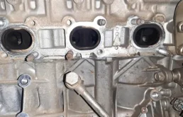 Двигатель без навесного для Nissan Pathfinder 2003 года на фотографиях