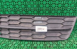 Решетка в бампер SKODA RAPID 2013- левая б/у RAPID(2013-