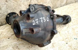 Редуктор переднего моста для Toyota Land Cruiser Prado 2004 года на фотографиях