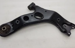 Рычаг передний левый нижний  4806942050 (4806942060) для Toyota RAV4 XA40 rest 2015-2019