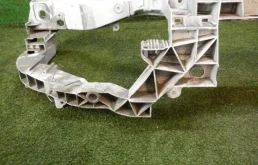 Панель радиатора (телевизор) для Ford Kuga на фотографиях