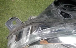 Фара ксенон левая для Opel Insignia 2013 года на фотографиях