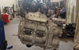 Двигатель без навесного для Subaru Legacy 2018 года на фотографиях