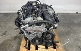 Двигатель без навесного для Mercedes-Benz CLA class C117 2013-2019