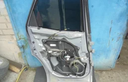 Петля Mazda CX-7 2007-2012 D46173210A ER, задняя левая