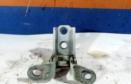 Петля Kia Sorento 2 2009 - 2018 793202B020 XM 2.4 G4KE, передняя правая