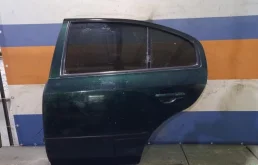 Стекло Skoda Octavia A4 1997-2011 1U