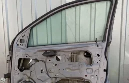 Петля Chevrolet Aveo 1 96541424 T250, передняя правая