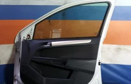 Ограничитель двери Opel Astra H 2004-2014 13107175, передний