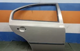 Дверь Skoda Octavia 2007 A4