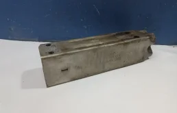 Кронштейн усилителя бампера Audi A6 2005 4F0807134 4F2 3.0 BBJ, передний правый
