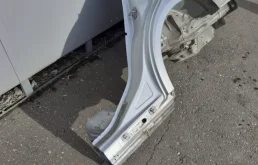 Крыло левое для Mercedes-Benz E class 2003 года на фотографиях