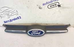 решетка радиатора Ford Focus 2011 CB8 IQDB