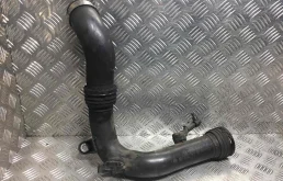 Патрубок интеркулера Volkswagen Passat B6 (2005-2010) дизель 2.0 TDI DSG Седан
