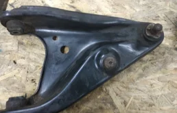 рычаг передний нижний правый (545001064R) для Renault Sandero Stepway 5S 2014-2018