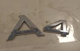 Бленда 8K5827023AE    Audi
