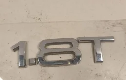 Бленда 8K5827023AE    Audi