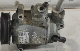Компрессор кондиционера 5N0820803A  2.0 TDI Volkswagen