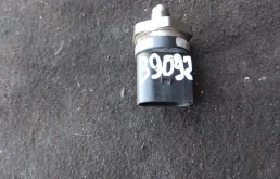 Датчик давления топлива 06H906051D    Audi