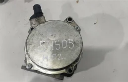 Насос вакуумный 06H145100AB  1.8 TFSI Skoda