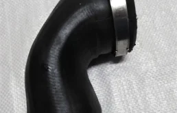 Патрубок интеркулера 1K0145762JC   1.4 TSI Volksw