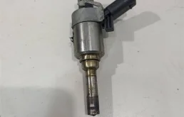 Форсунка 06H906036H  1.8 Турбо бензин Volkswagen