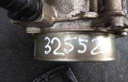 Насос вакуумный 06H145100AB  1.8 TFSI Volkswagen