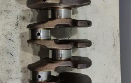 Коленвал 06A105021AR  2.0 Турбо бензин Volkswagen