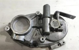 Крышка распредвала 06F103530E  2.0 Турбо бензин Audi