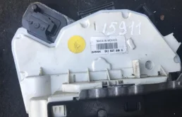 Замок двери передней правой 5K1837016C    Volkswa