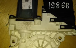 Моторчик стеклоподъемника задний правый 1K0959704D  2.0 TDI Volkswagen