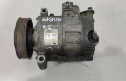 Компрессор кондиционера 1K0820859D  1.4 Турбо бензин Volkswagen