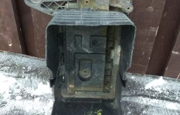 Полка аккумулятора 1K0915333C  2.0 TFSI Skoda